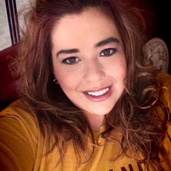 Meet your Posher, Leanne - Picture 1 of 1